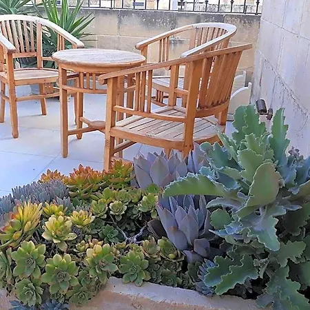 The 3cities Bed & Breakfast 4*